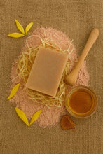 Charger l'image dans la galerie, Savon Miel Ylang Ylang