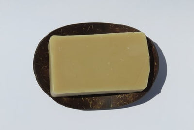 Porte-savon ovale artisanal en noix de coco