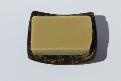 Porte-savon rectangulaire artisanal en noix de coco